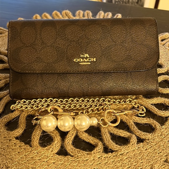 EUC Coach Trifold Wallet, Brown - Picture 10 of 10